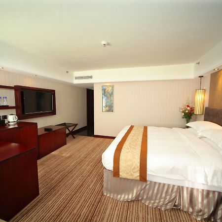 Hotel Beverly Plaza Makau Bagian luar foto